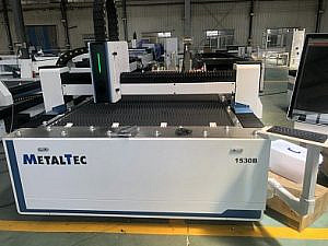 Фото 25 - MetalTec 1530B (2000W) оптоволоконный лазерный станок для резки металла.